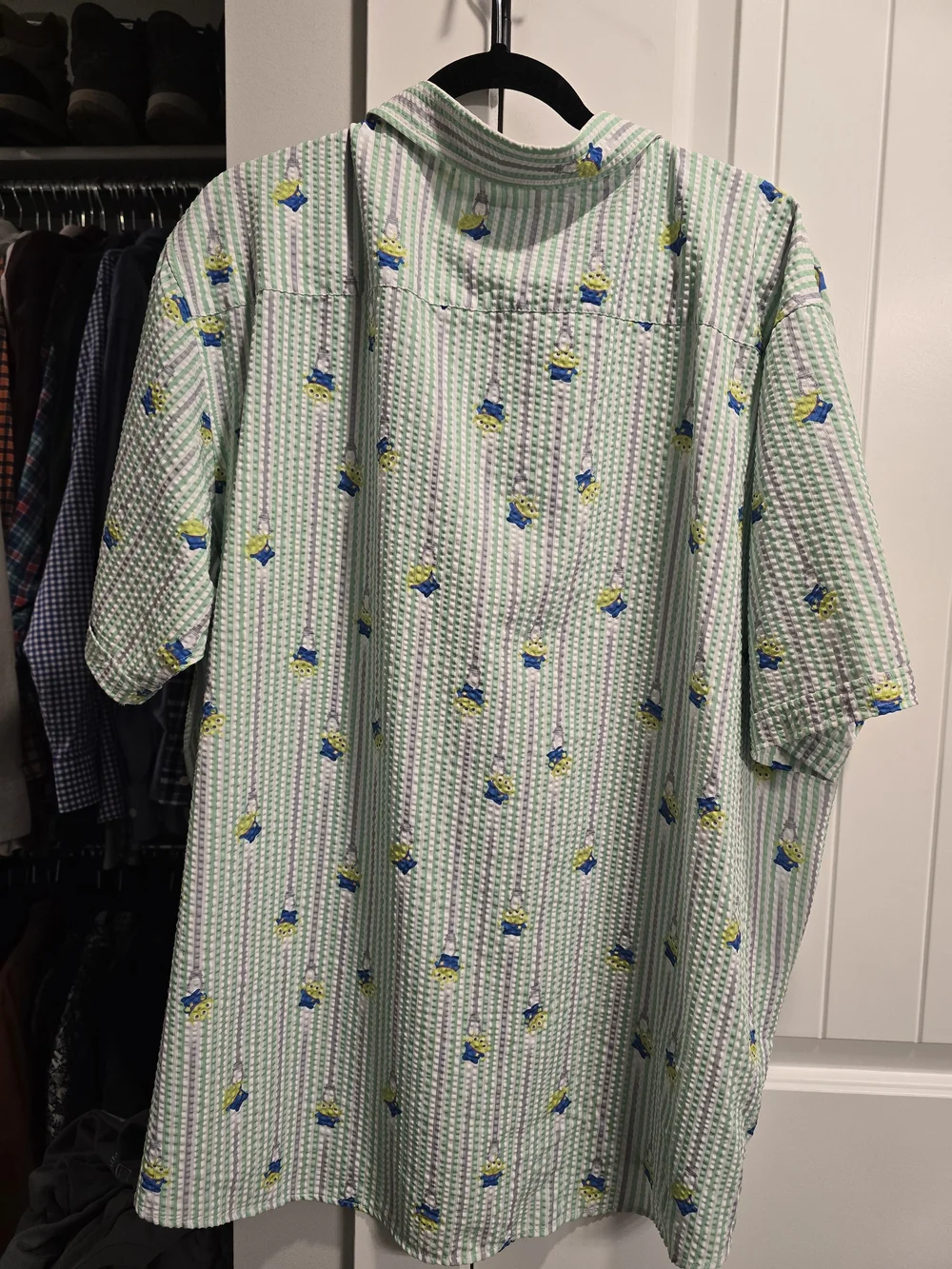 RSVLTS Pixar Toy Story Aliens Short-Sleeve Seersucker Shirt 3XL